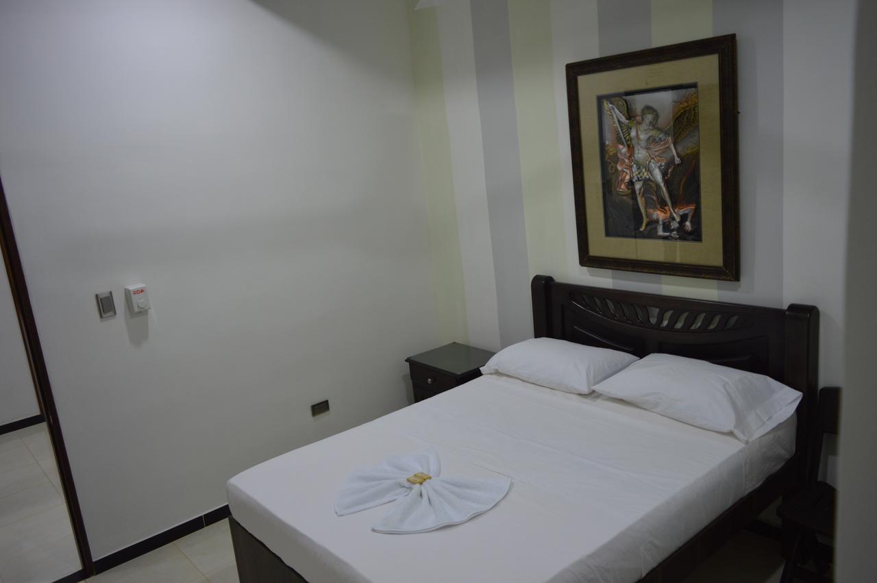 Hotel La Rotonda Caucasia Екстер'єр фото