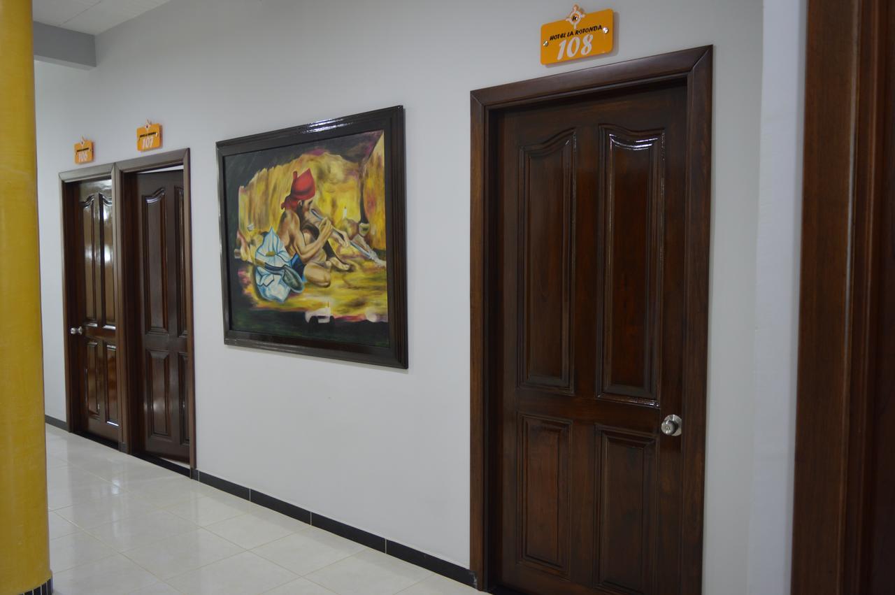 Hotel La Rotonda Caucasia Екстер'єр фото